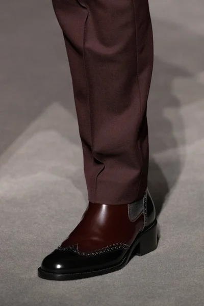 Look 48